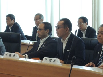 臨時総会で理事に選任された阿井議長