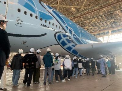 体験型航空教室の画像