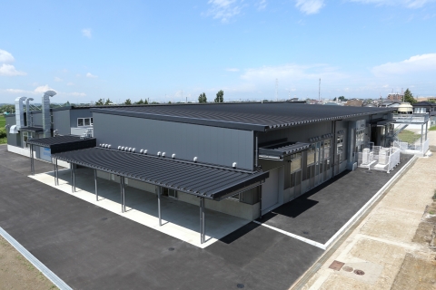 新実習棟　東側