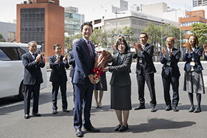 知事初登庁の様子