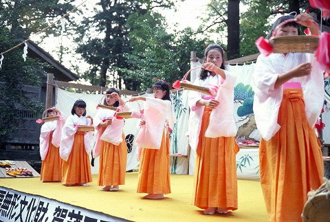 加茂の花踊り
