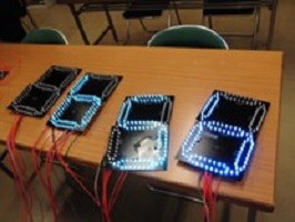 製作中のカウントダウンボードの画像