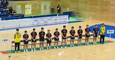 ハンドボール少年女子チームの写真
