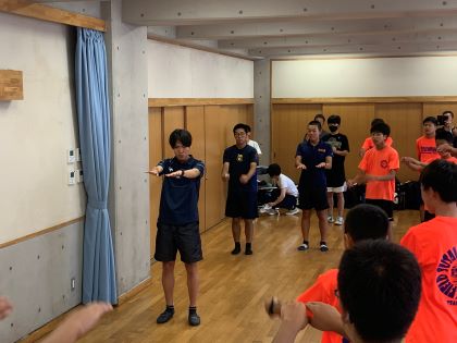 中村選手による基礎運動1