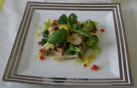 ホンビノス貝とたっぷり野菜のマリネの画像