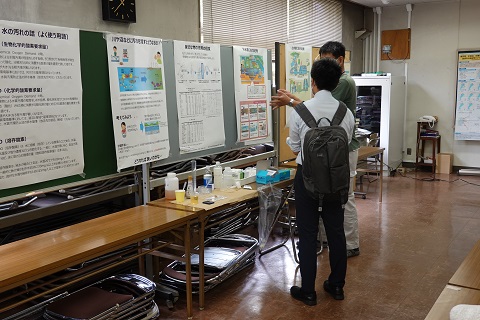 見学の様子4