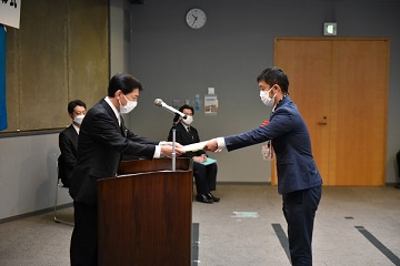 会長表彰授与の様子1